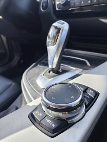 bmw-320-i-2016-big-9