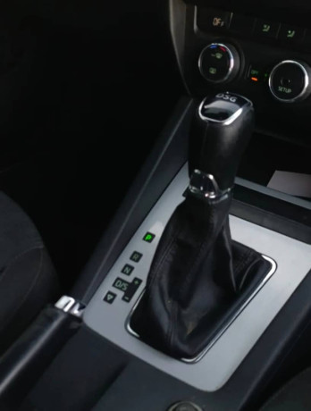 skoda-aoktafya-2015-big-5